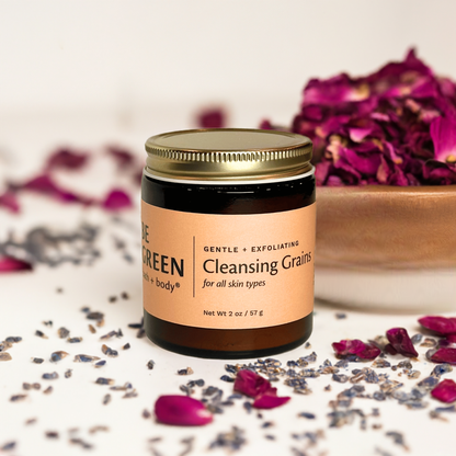 Gentle exfoliating dry cleansing grains with rose petals